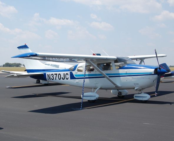 Cessna Skylane (N370JC)