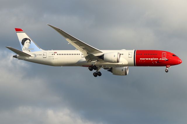 Boeing 787-8 (G-CKWU) - 'Rednose 7147' arriving from London  (Grazia Deledda, Italian Writer livery)