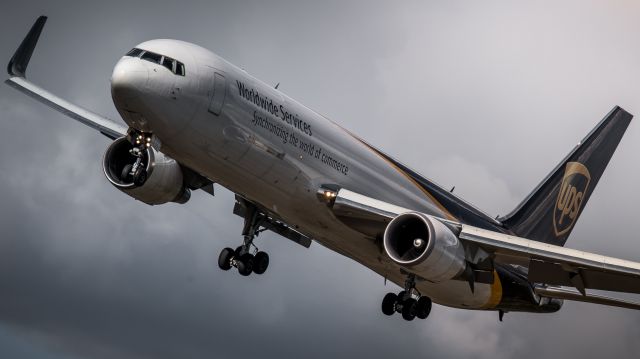 BOEING 767-300 — - Coming into Spokane International Airport on April 8th, 2015.