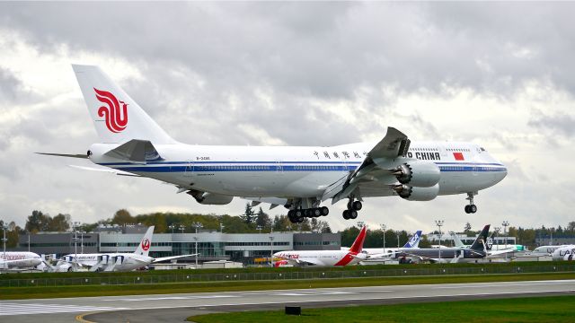 BOEING 747-8 (B-2486) - BOE67 on short final to Rwy 16R to complete a flight test on 10/20/14. (LN:1507 / cn 41192)