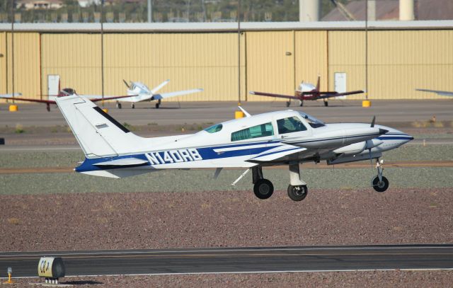Cessna 310 (N140RB)