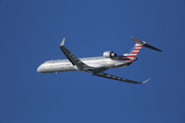 Canadair Regional Jet CRJ-900 (N951LR)