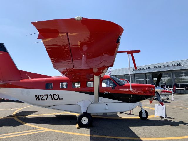 Quest Kodiak (N271CL)