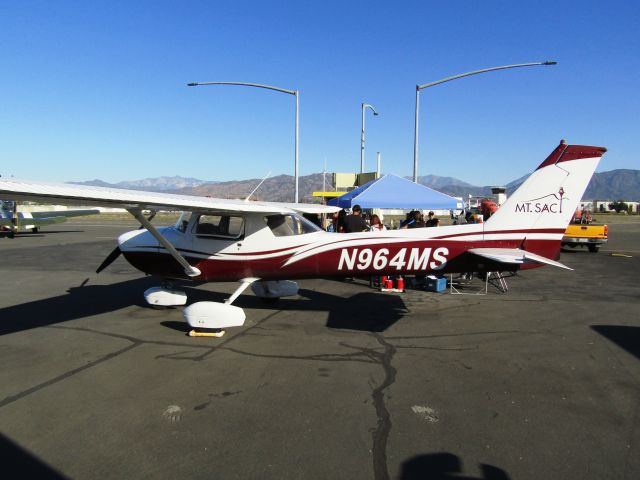 Cessna Commuter (N964MS) - On the ramp