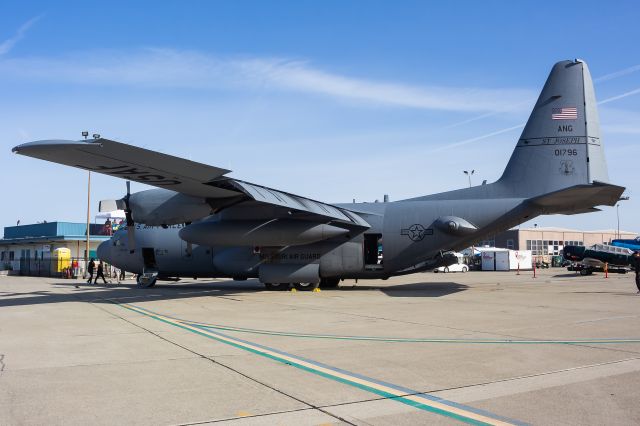 Lockheed C-130 Hercules (90-1796)