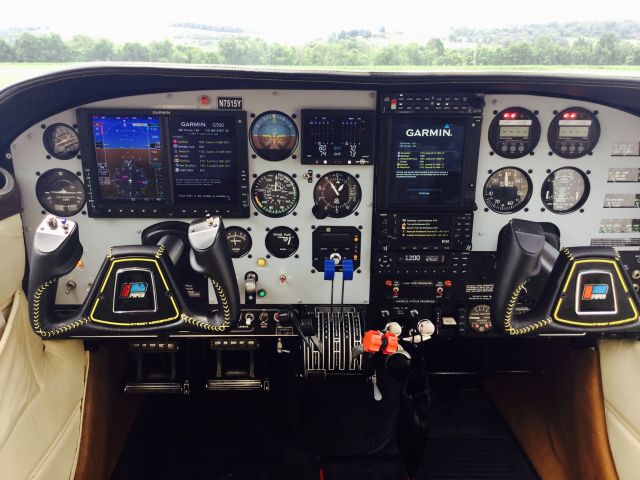 Piper PA-30 Twin Comanche (N7515Y)