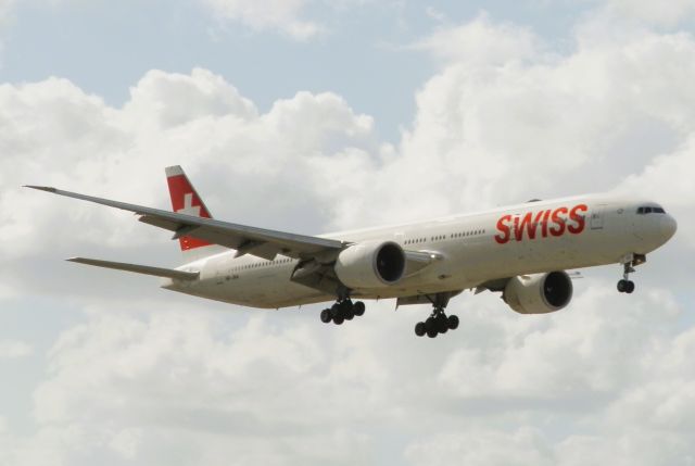 BOEING 777-300ER (HB-JNA) - Arriving from Zurich,Kloten(ZRH,LSZH)