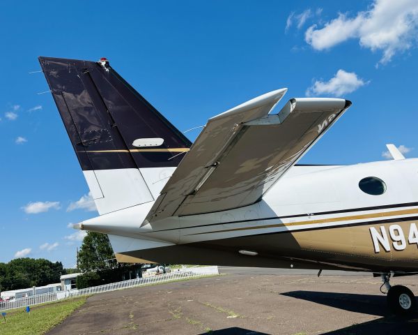 Beechcraft King Air 90 (N94XP)