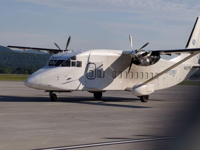 Short SD3-60 (N427PE) - Testing each engine prior to taxi.