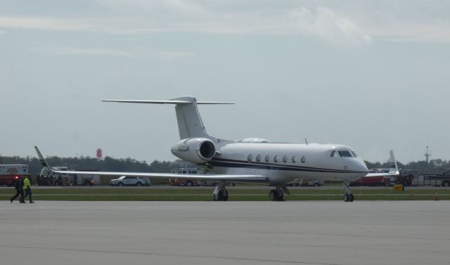 Gulfstream Aerospace Gulfstream V (N620JH) - Catching some tarmac time is this 2019 Gulfstream GV-SP in the Autumn of 2020.