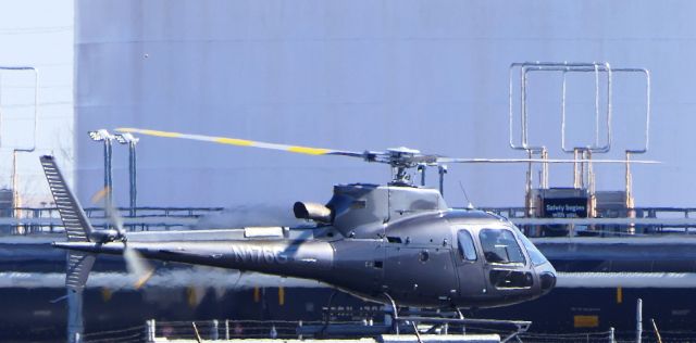 Eurocopter AS-350 AStar (N176G)