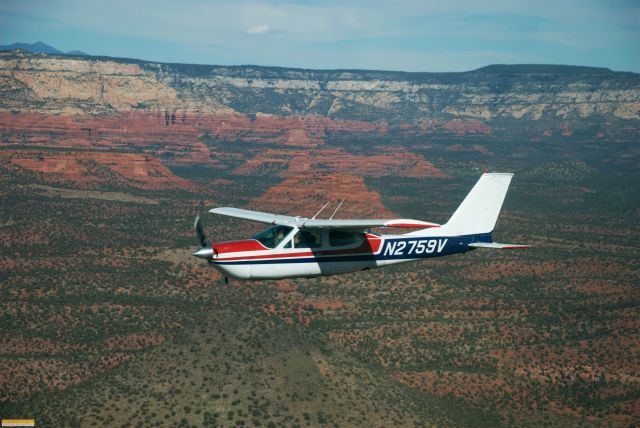 Cessna Cardinal (N2759V)