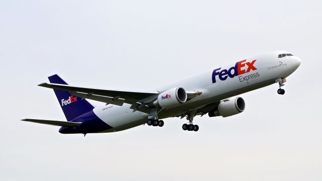 BOEING 767-300 (N270FE) - BOE637 makes a missed approach to Rwy 16R during a C2 flight on 2.21.20. (B767-300F(ER) / ln 1205 / cn 66249).