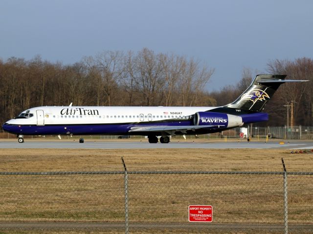 Boeing 717-200 (N946AT)