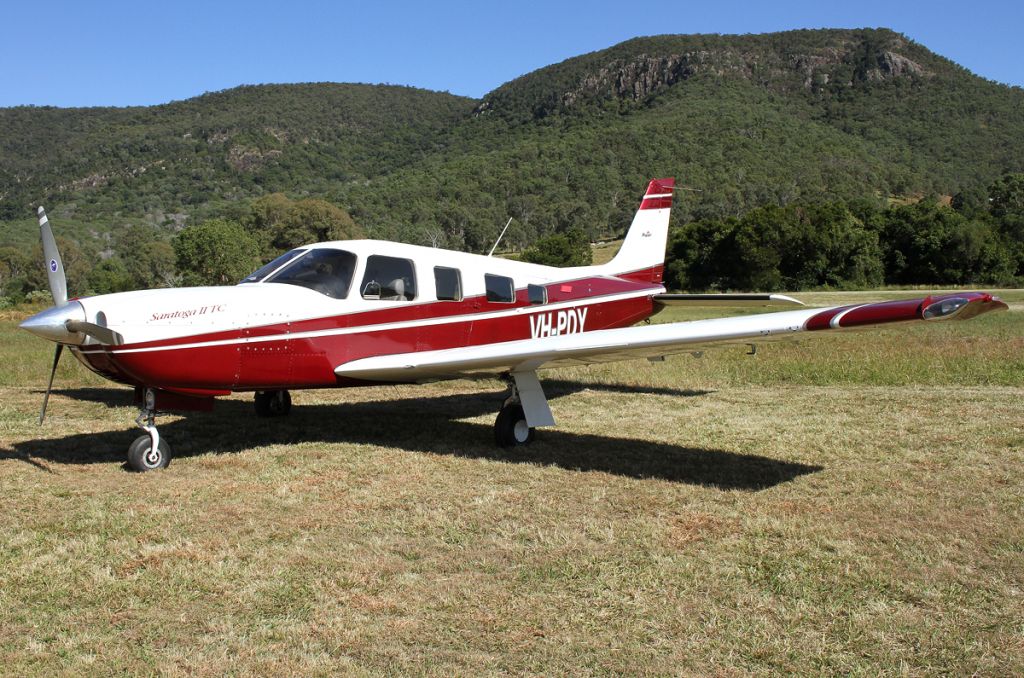 Piper Saratoga/Lance (VH-PDY)