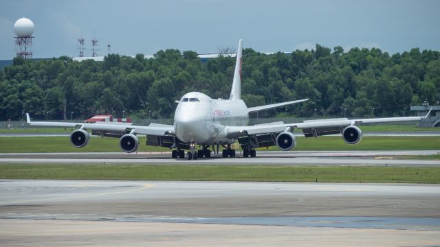 Boeing 747-400 (B-2425)