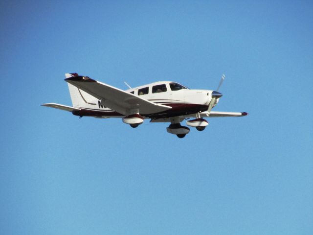 Piper Cherokee (N651KC) - Landing RWY 20R