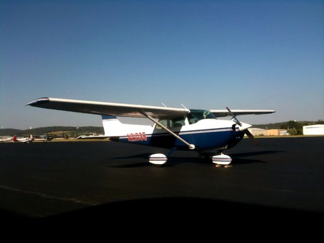 Cessna Skyhawk (N21035)