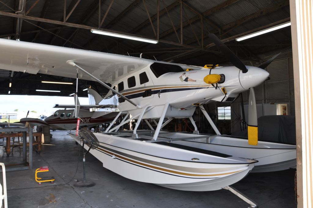 Cessna 206 Stationair (N555RW) - Mamasan Comp Air 8