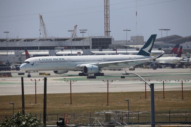 Airbus A350-1000 (B-LXF)