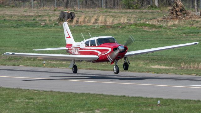 Piper PA-24 Comanche (N5091P) - N5091P floating over College Park Airport's runway 15 after a flight from Frederick 