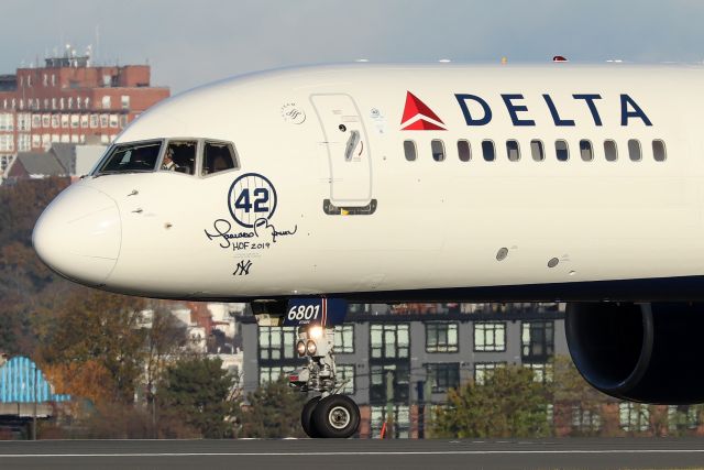 Boeing 757-200 (N702TW) - Delta's special livery honoring New York Yankees Hall of Fame pitcher Mariano Riveira.