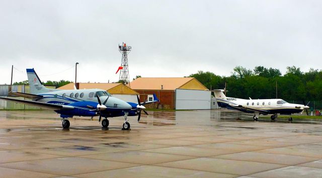 Beechcraft King Air 90 (N427SE)