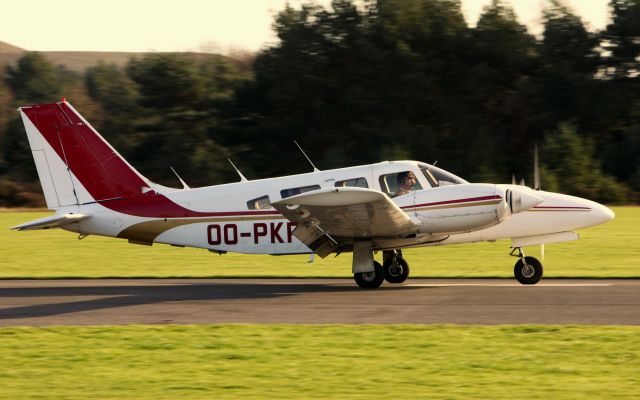 Piper Seneca (OO-PKP)