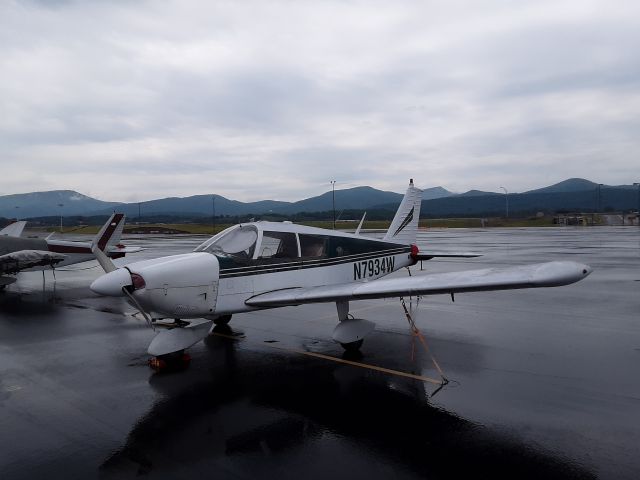 Piper Cherokee (N7934W)