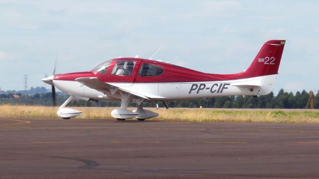 Cirrus SR-22 (PP-CIF)