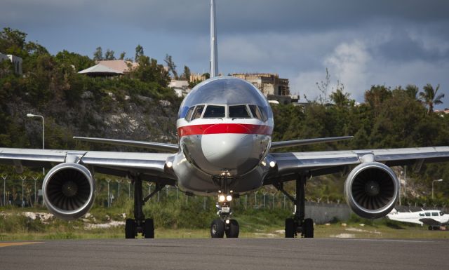 Boeing 757-200 —