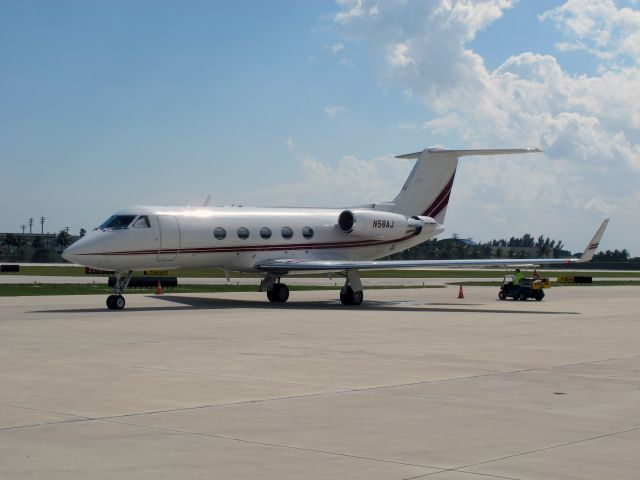 Gulfstream Aerospace Gulfstream 3 (N58AJ) - A very nice Gulfstream III. Note the stage 3 hush kits.