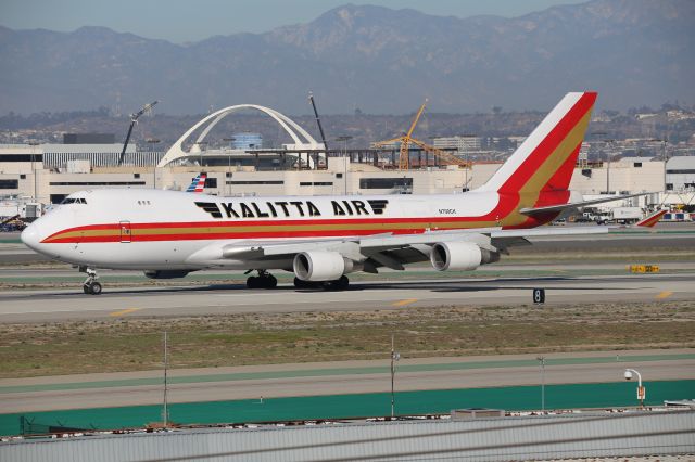 Boeing 747-400 (N700CK)