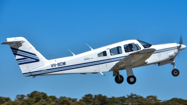 Piper Cherokee Arrow (VH-BCM)