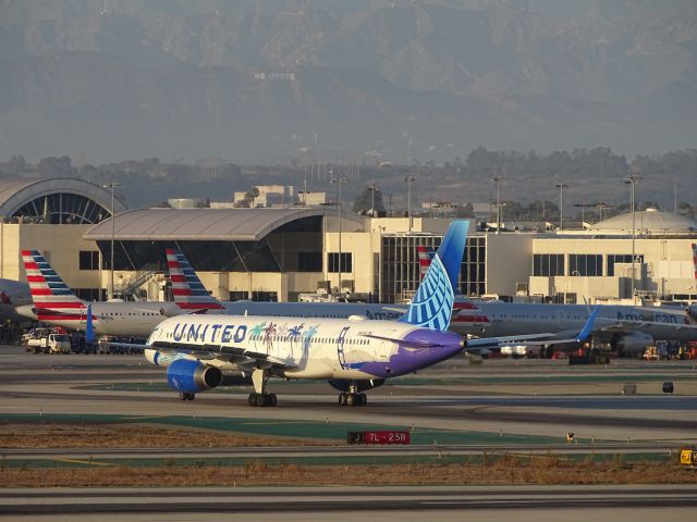 Boeing 757-200 (N14106)