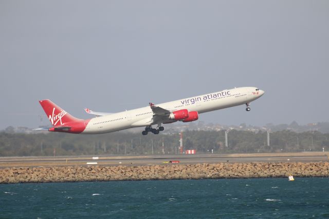 Airbus A340-600 (G-VWEB)