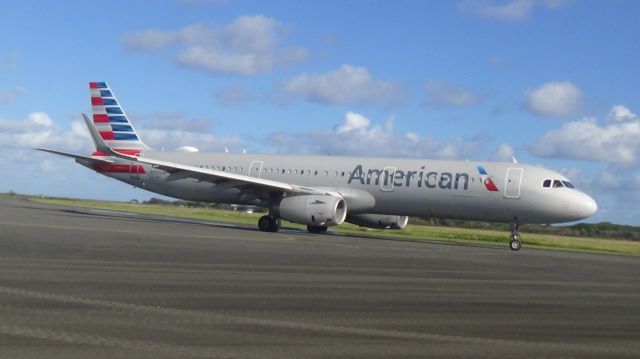 Airbus A321 (N900UW)