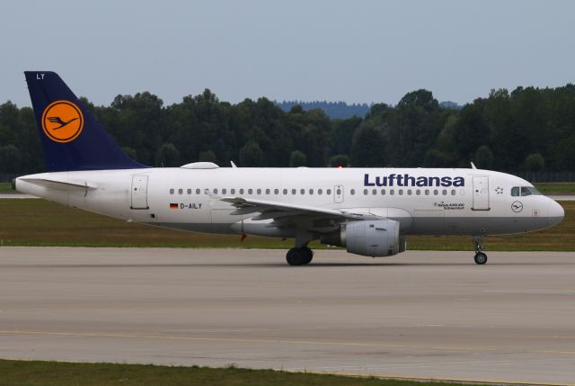 Airbus A319 (D-AILY)