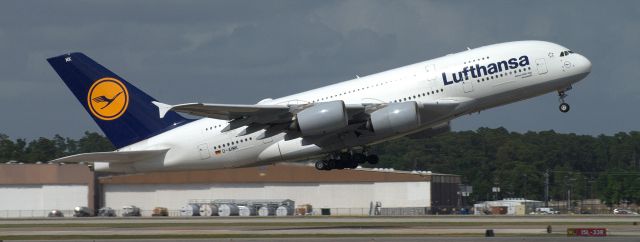 Airbus A380-800 (D-AIMK)