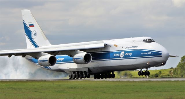 Antonov An-124 Ruslan (RA-82043) - volga-dnepr an-124-100 ra-82043 landing at shannon from emmen 27/5/20.