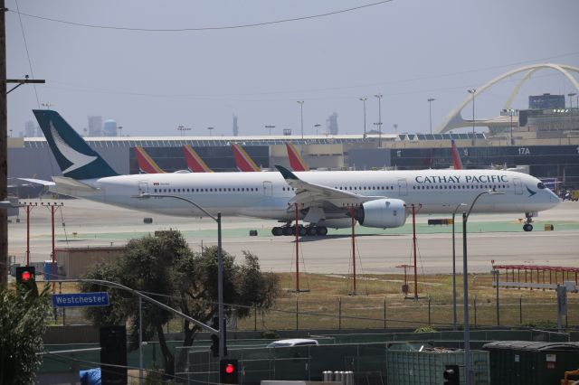 Airbus A350-1000 (B-LXF)