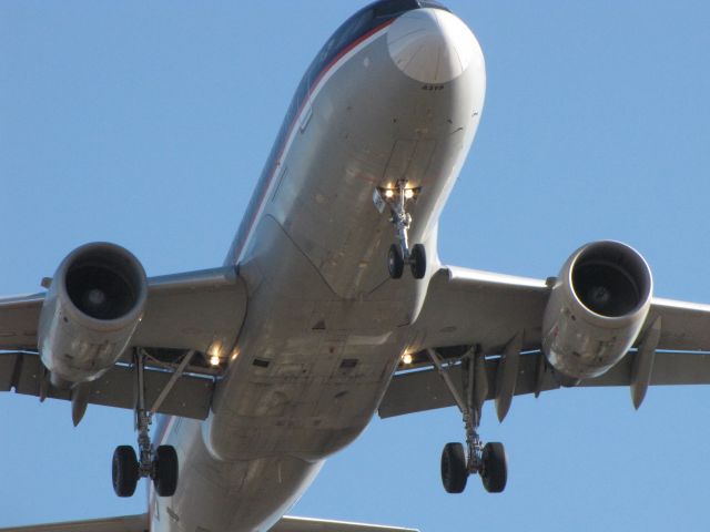 Airbus A319 (N732US) - Landing at Charlotte, North Carolina USA