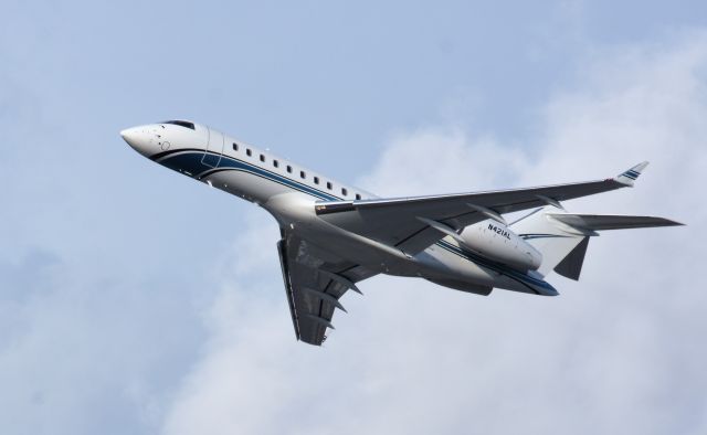 Bombardier Global Express (N421AL)