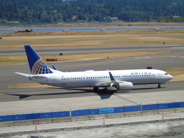 Boeing 737-900 (N68880) - From top of Short-term parking