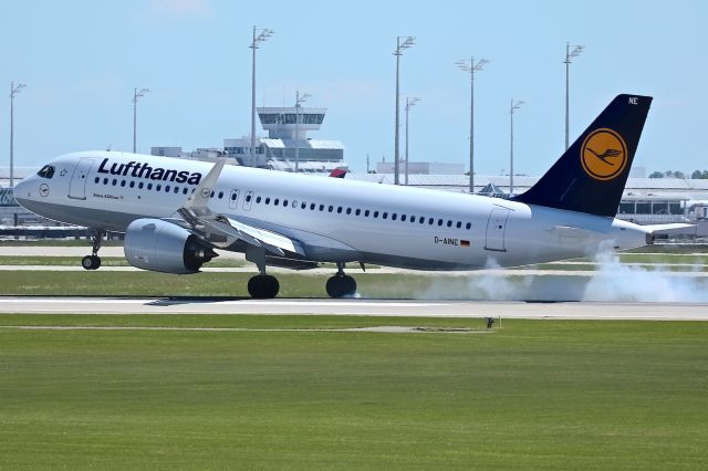 Airbus A320neo (D-AINE)