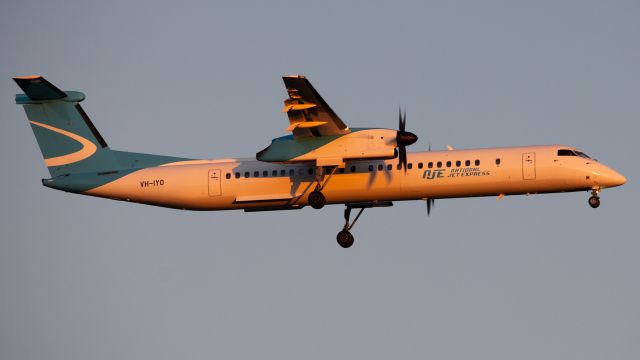 de Havilland Dash 8-400 (VH-IYO) - VH-IYO seen on finals for runway 23 at Adelaide Airport {ADL/YPAD}, right on sunset from Carrapateena Airport {QPT/YCPT} as "Jetex 783 Delta" wearing the new titles.