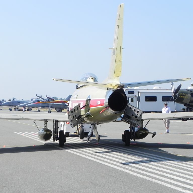 North American F-86 Sabre (C-GSBR)