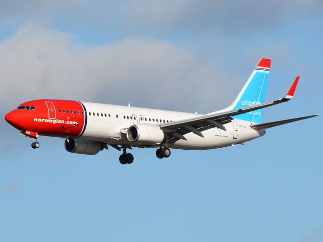 Boeing 737-800 (SE-RXA) - Kystvejen RWY22L