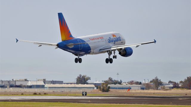 Airbus A319 (N331NV) - 11-6-21 arriving from LAS