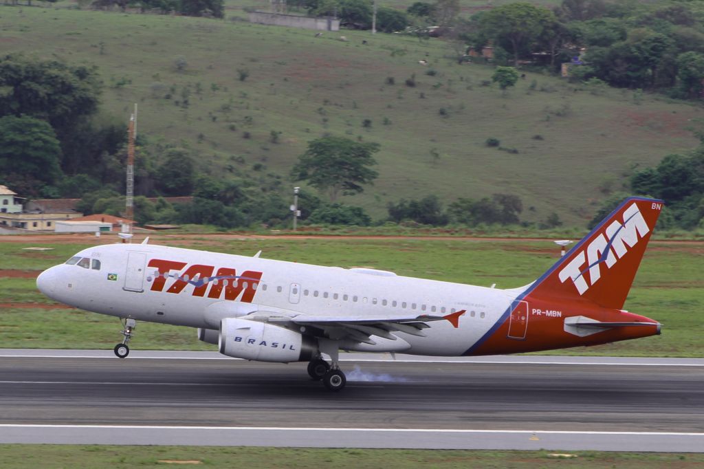 Airbus A320 (PR-MBN)